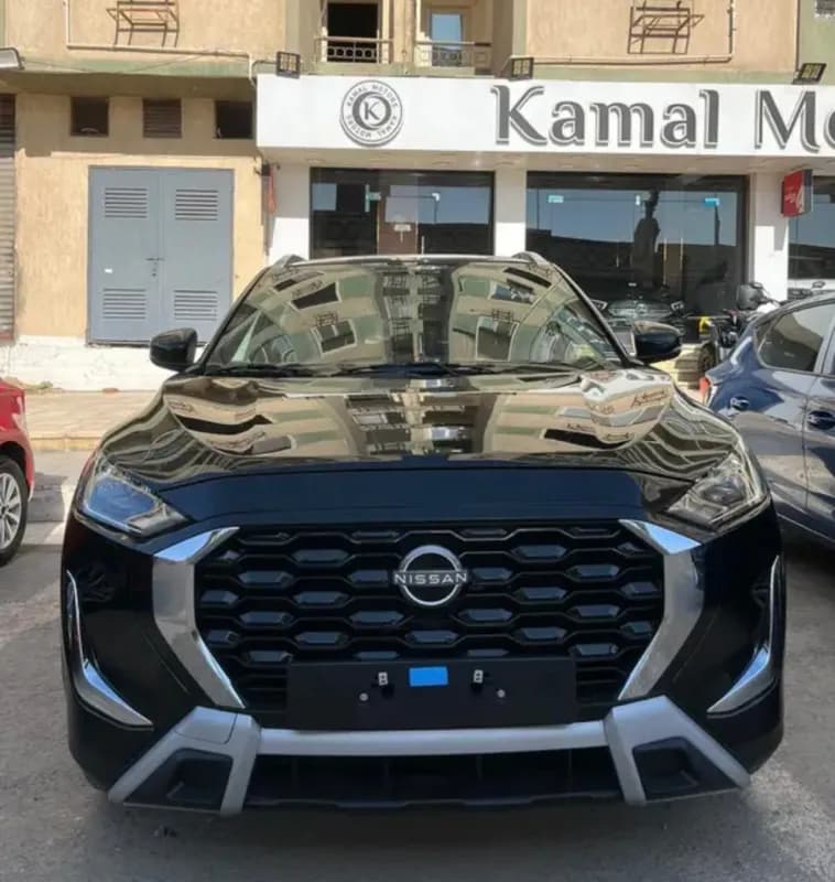 Nissan Magnite 2027 Visia Black Cvt — New