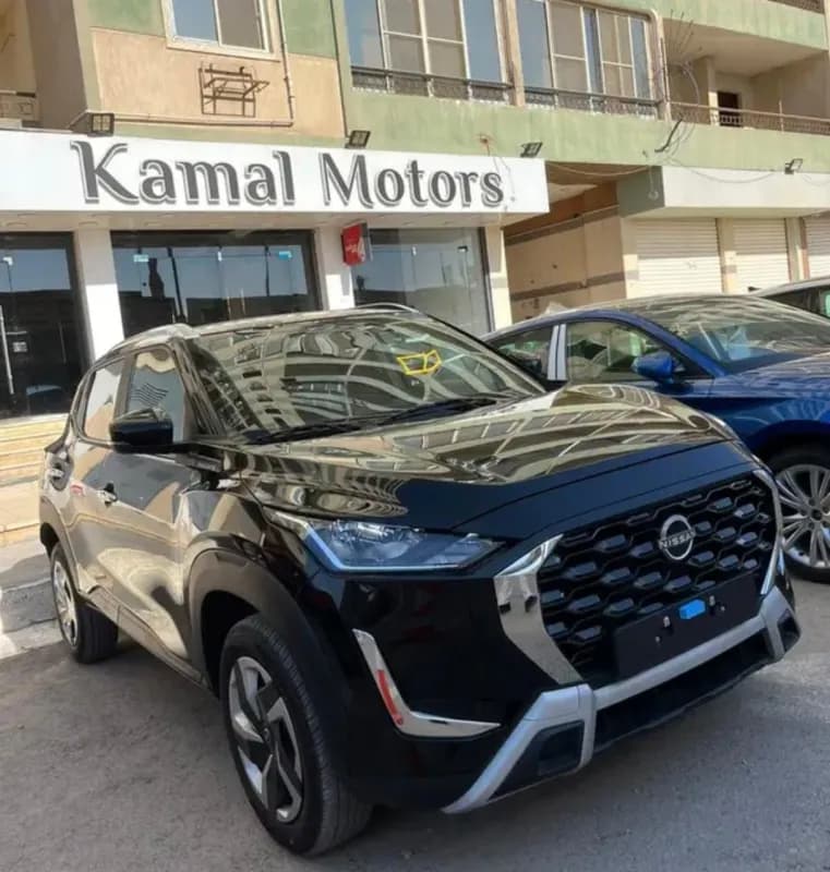Nissan Magnite 2027 Visia Black Cvt — New