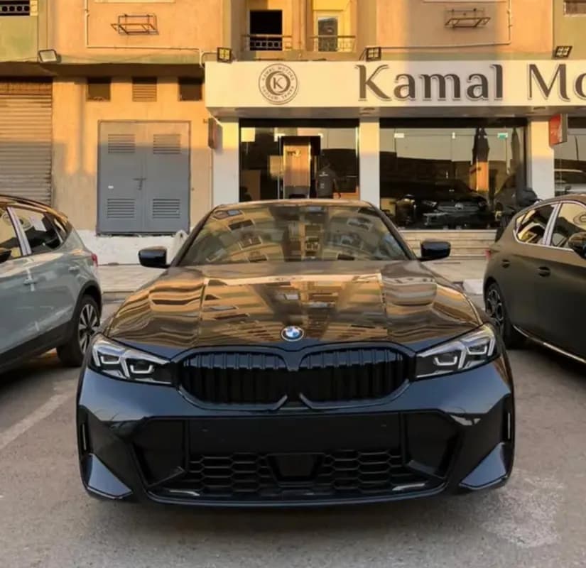 بي ام دبليو 320i 2026 أم سبورت باكيدج أسود أوتوماتيك — جديدة