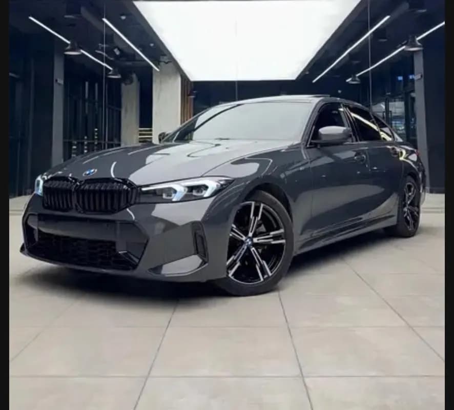 بي ام دبليو 320i 2026 ام سبورت رمادي أوتوماتيك — جديدة