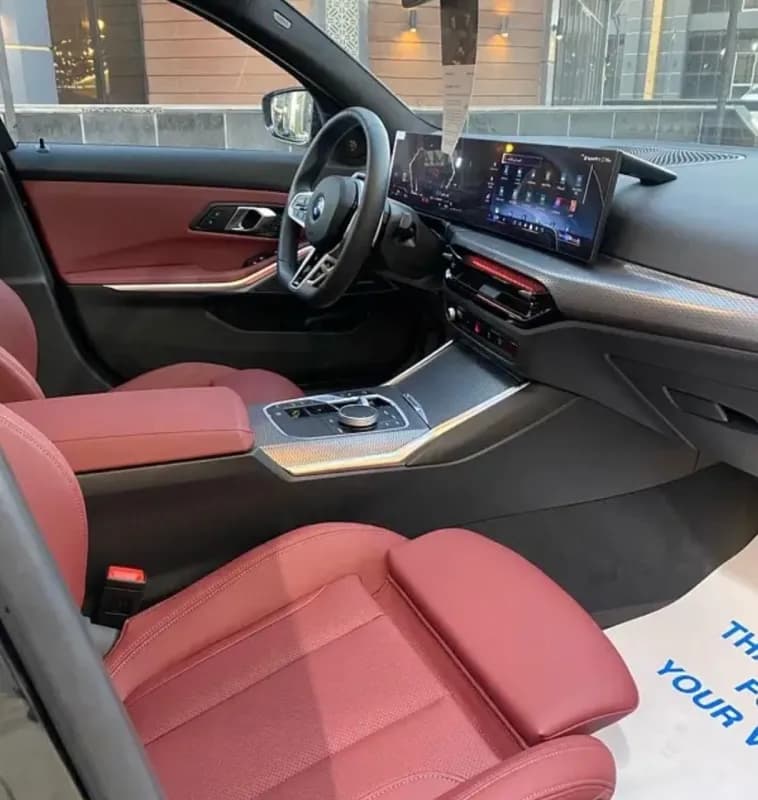 بي ام دبليو 320i 2026 ام سبورت رمادي أوتوماتيك — جديدة