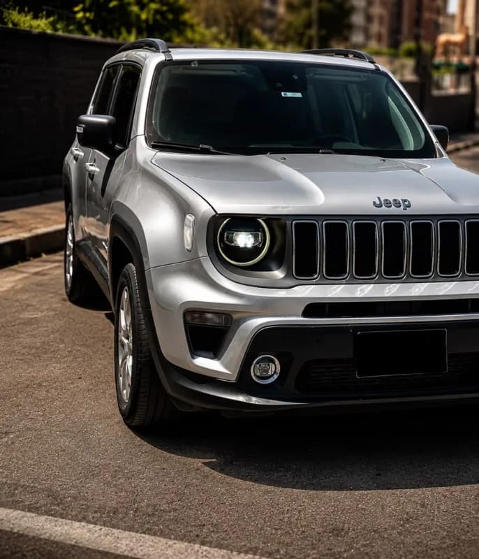 Jeep Renegade 2021 Limited Silver Automatic — Used