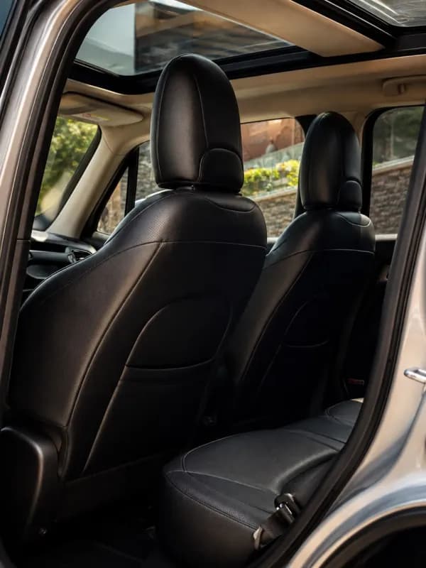 Jeep Renegade 2021 Limited Silver Automatic — Used