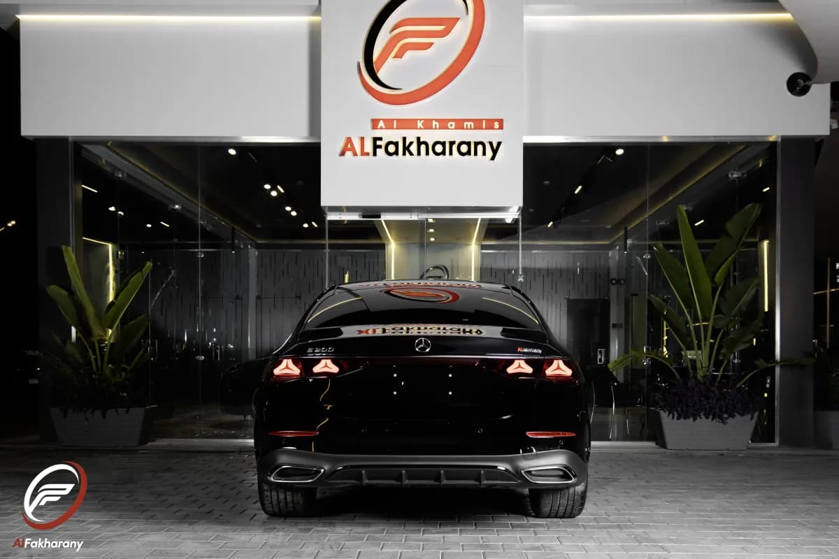 مرسيدس بنز E200 2026 ايه ام جي أسود أوتوماتيك — جديدة