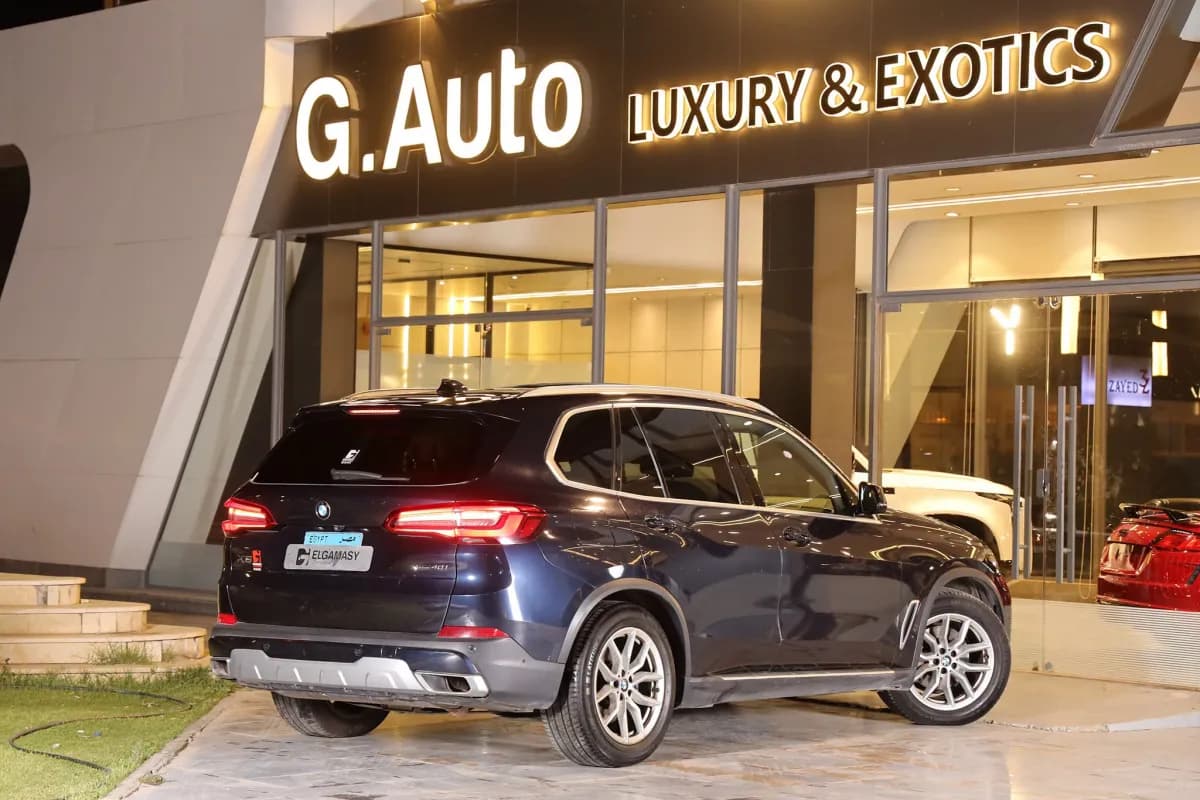 بي ام دبليو X5 2020 بيز لاين أزرق غامق أوتوماتيك — مستعملة