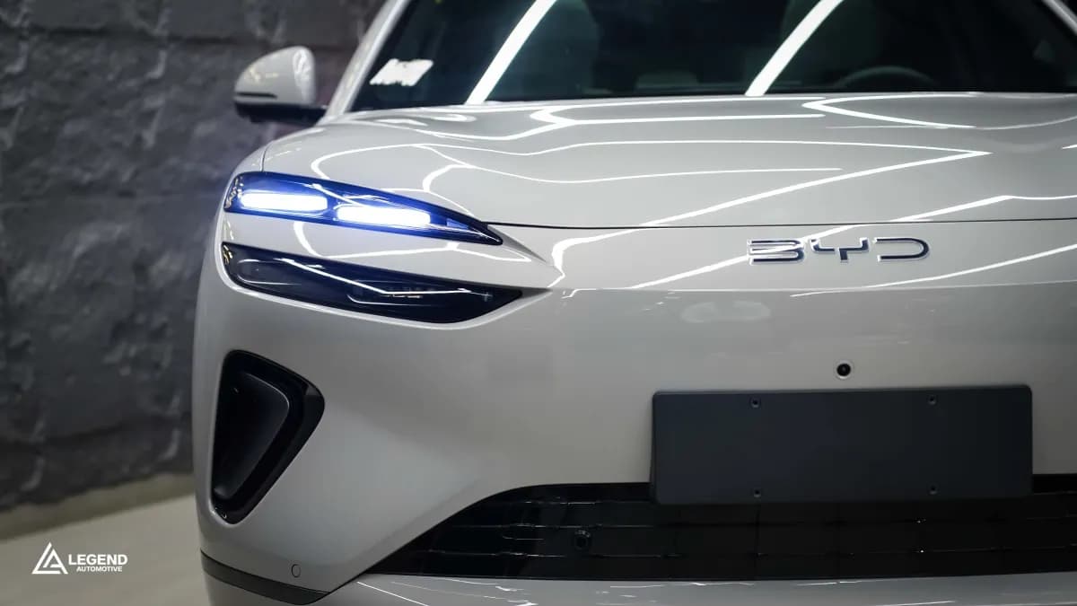 بي واي دي سيليون 06 2026 بيلوت بلاس ايدشن أبيض فتيس متغير السرعات باستمرار — جديدة