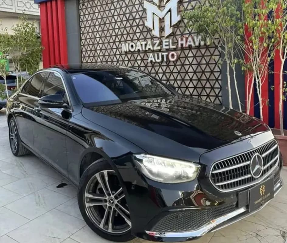 مرسيدس بنز E200 2021 أفنتجارد أسود أوتوماتيك — مستعملة