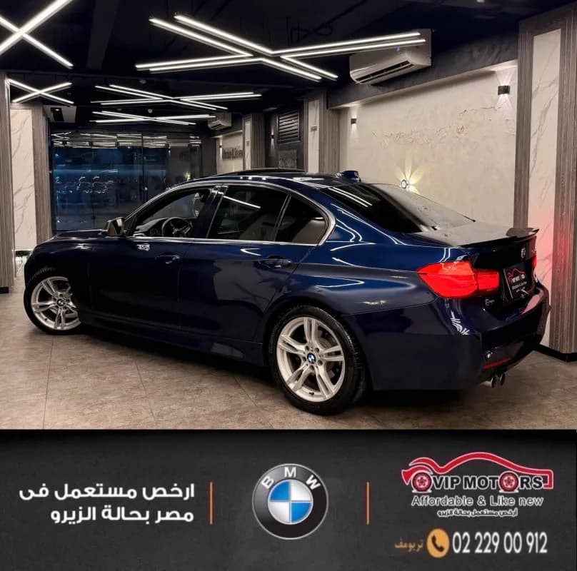 بي ام دبليو 320i 2017 ام سبورت أزرق غامق أوتوماتيك — مستعملة