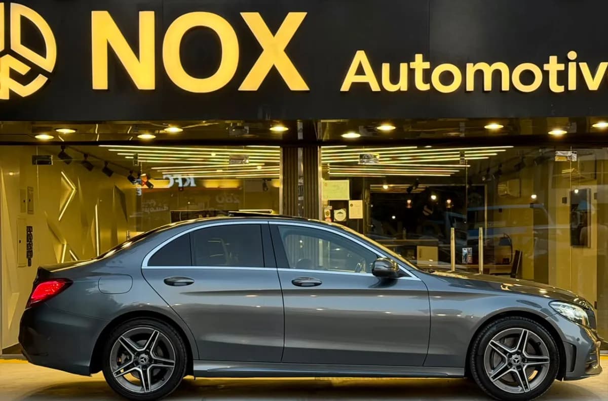 مرسيدس بنز C300 2020 اي ام جي رمادي أوتوماتيك — مستعملة