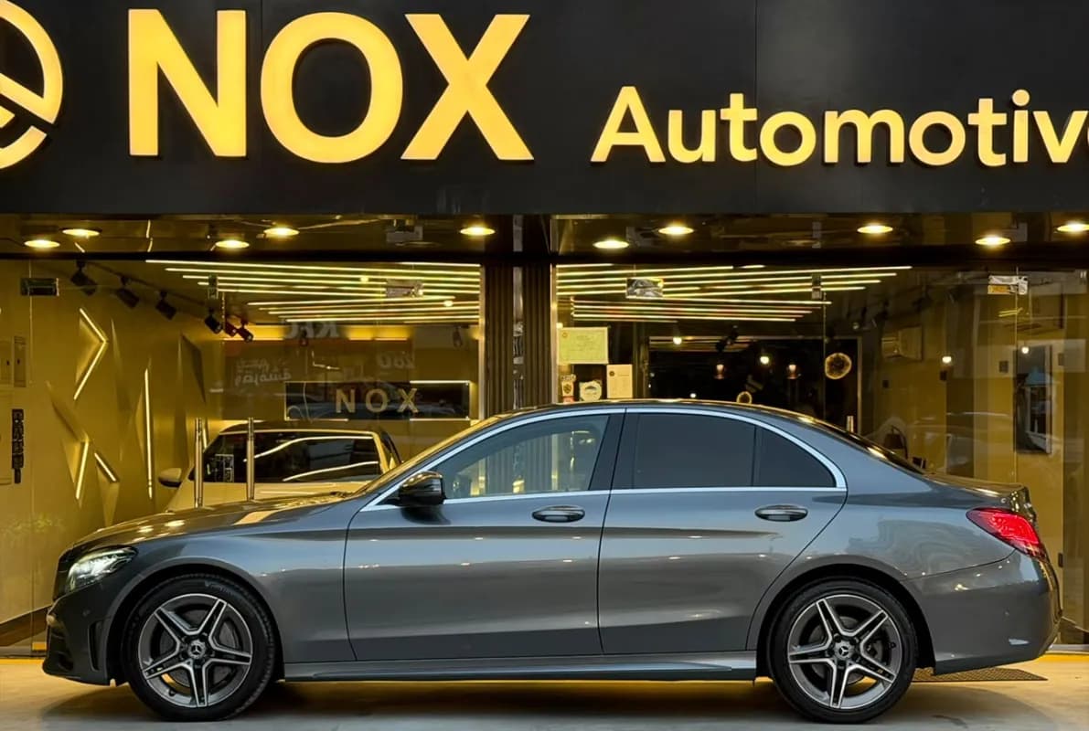 مرسيدس بنز C300 2020 اي ام جي رمادي أوتوماتيك — مستعملة