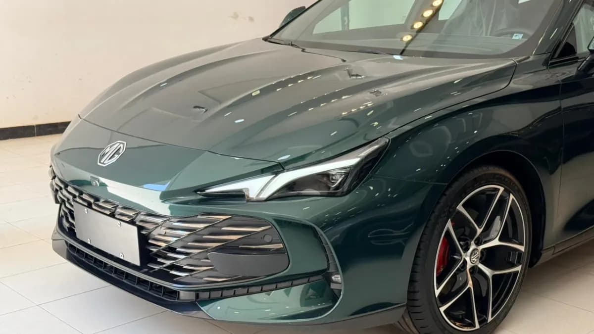 ام جي 7 2026 لاكشري أخضر ناقل حركة مزدوج القابض — جديدة