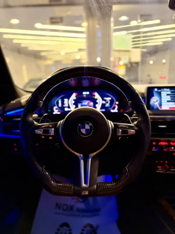بي ام دبليو X5 2015 ام سبورت أسود أوتوماتيك — مستعملة