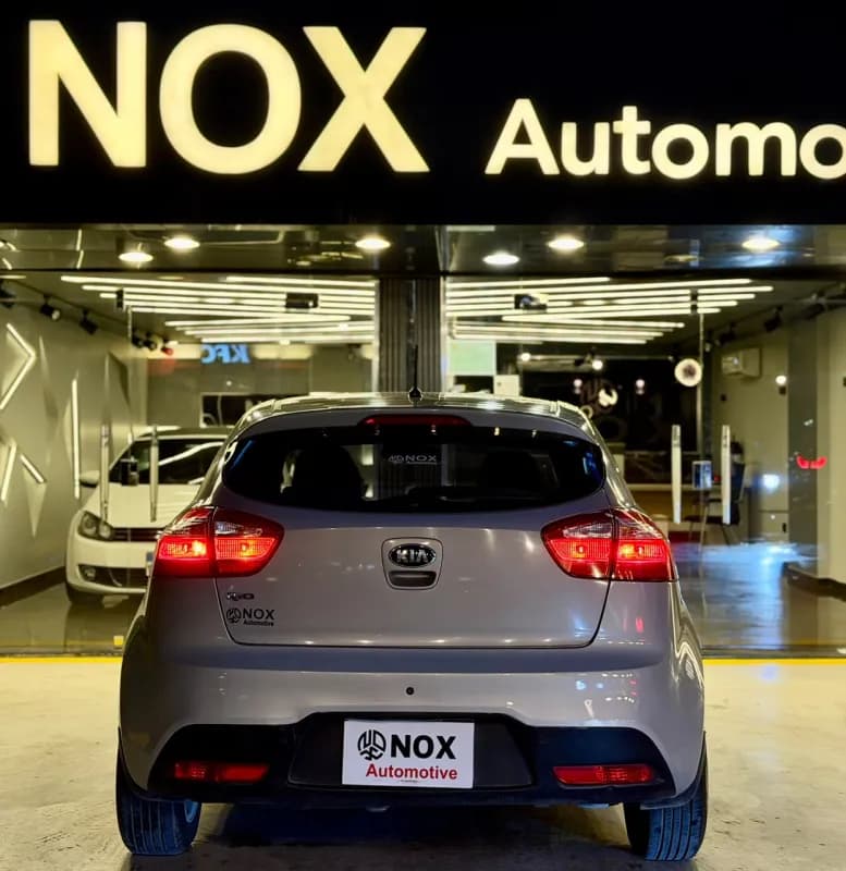 Kia Rio 2014 Highline Silver Automatic — Used