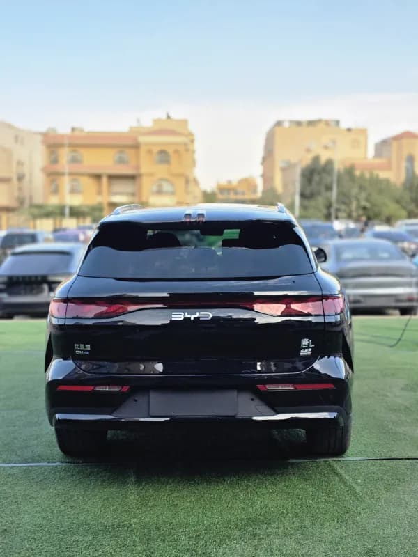 بي واي دي تانج ال 2026 دي ام اي فلاج شيب ليدار أسود أوتوماتيك — جديدة