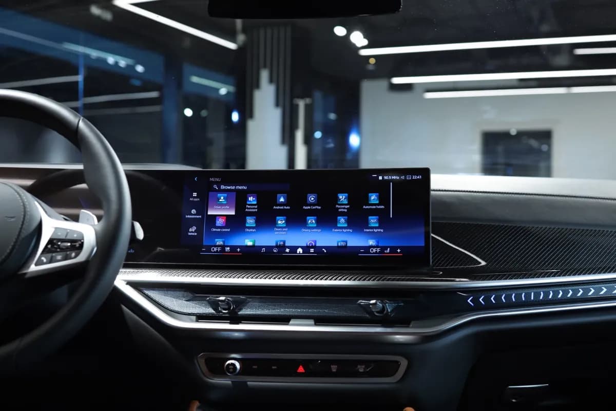 بي ام دبليو X6 2026 ام 40 اي أبيض أوتوماتيك — جديدة