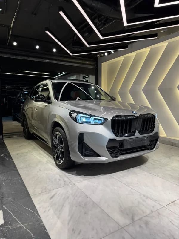 بي ام دبليو X1 2026 اي درايف فضي أوتوماتيك — مستعملة