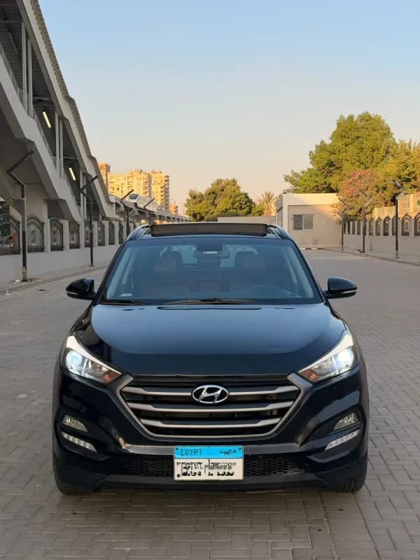 Hyundai Tucson 2019 Top line Black Automatic — Used