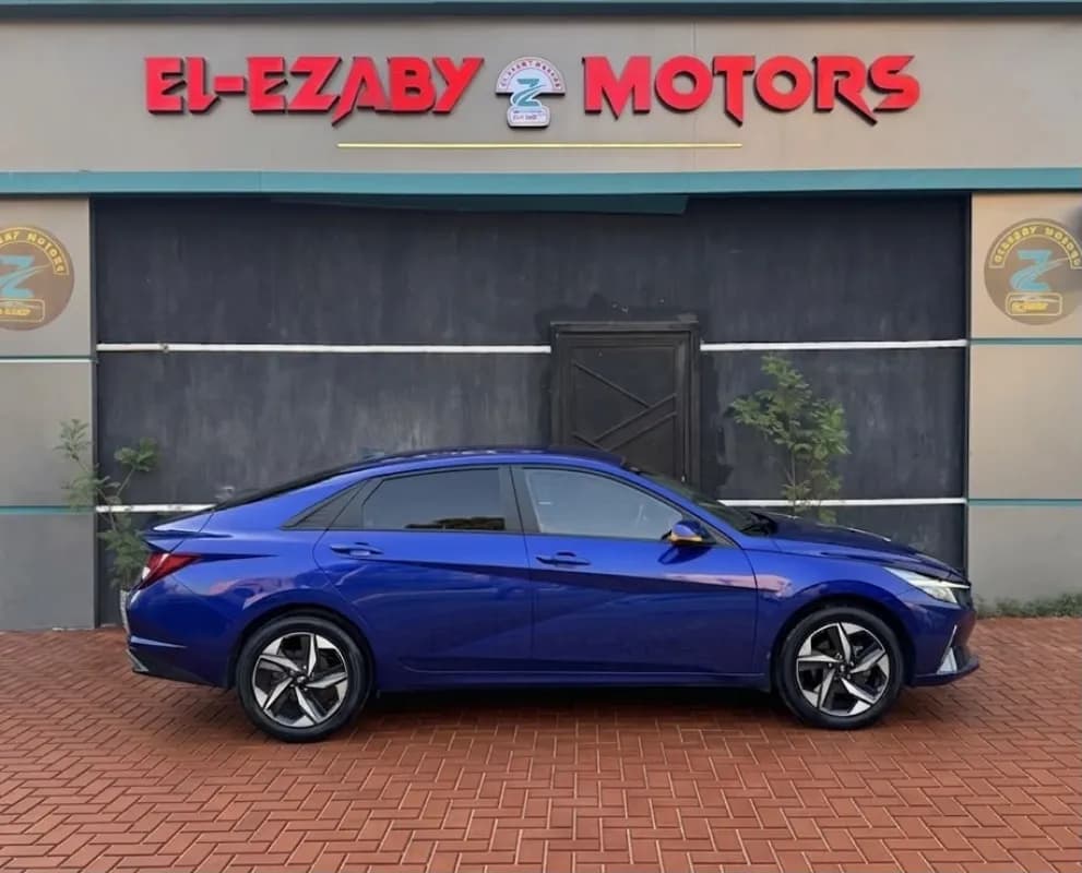 Hyundai Avante 2021 Top-line Premium Blue Automatic — Used