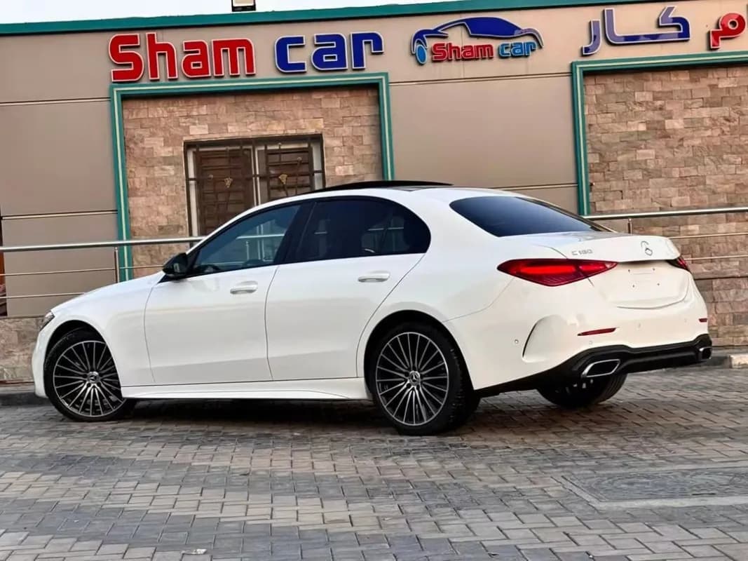 مرسيدس بنز C180 2026 ايه ام جي نايت ايديتور أبيض أوتوماتيك — مستعملة
