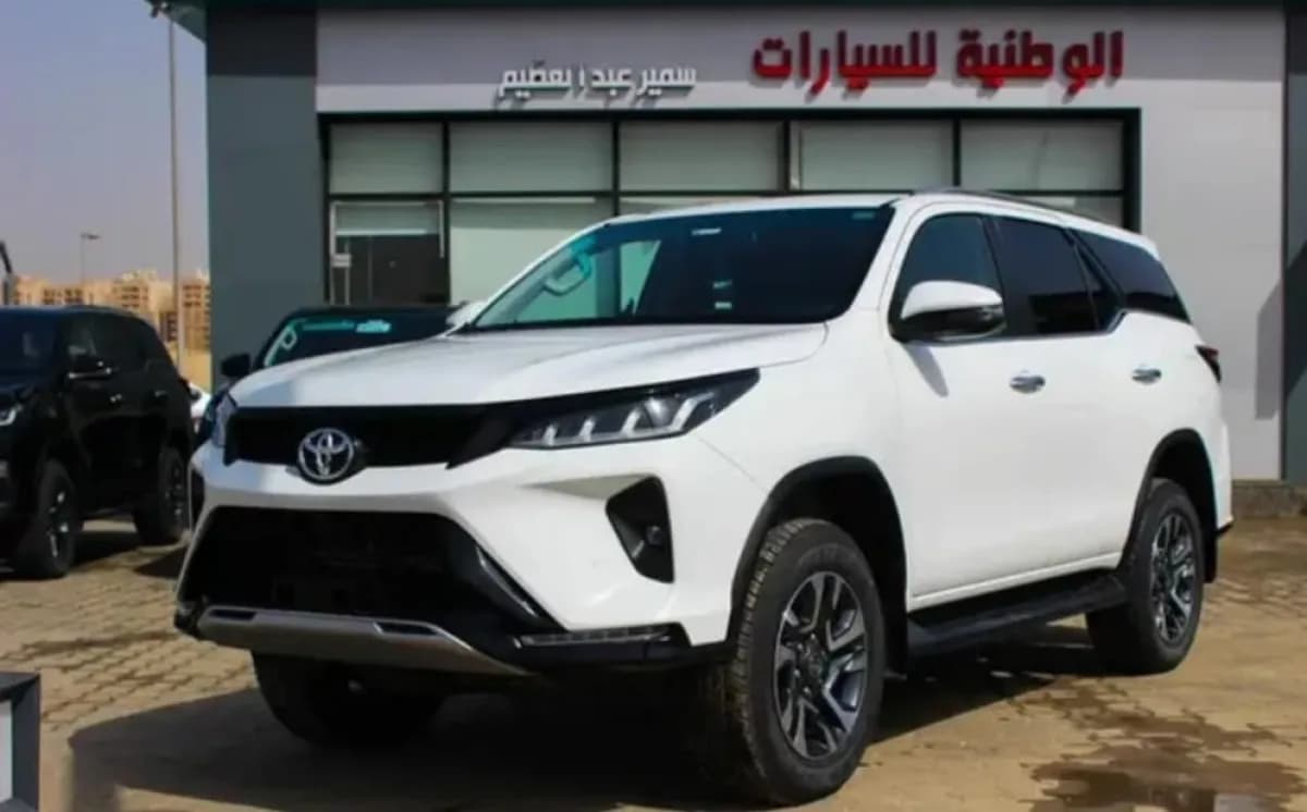 Toyota Fortuner 2026 Sport White Automatic — Used
