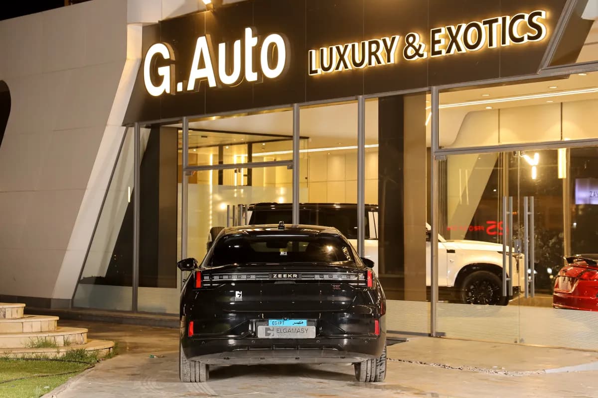 زيكر 001 2025 لونج رينج أسود أوتوماتيك — مستعملة