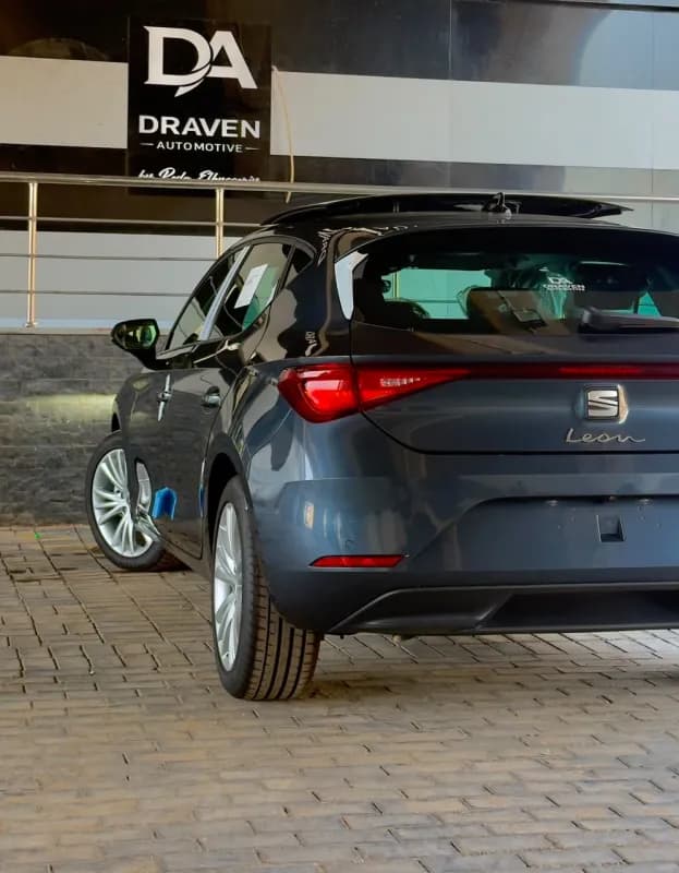 Seat Leon 2026 Advanced Gray Automatic — New