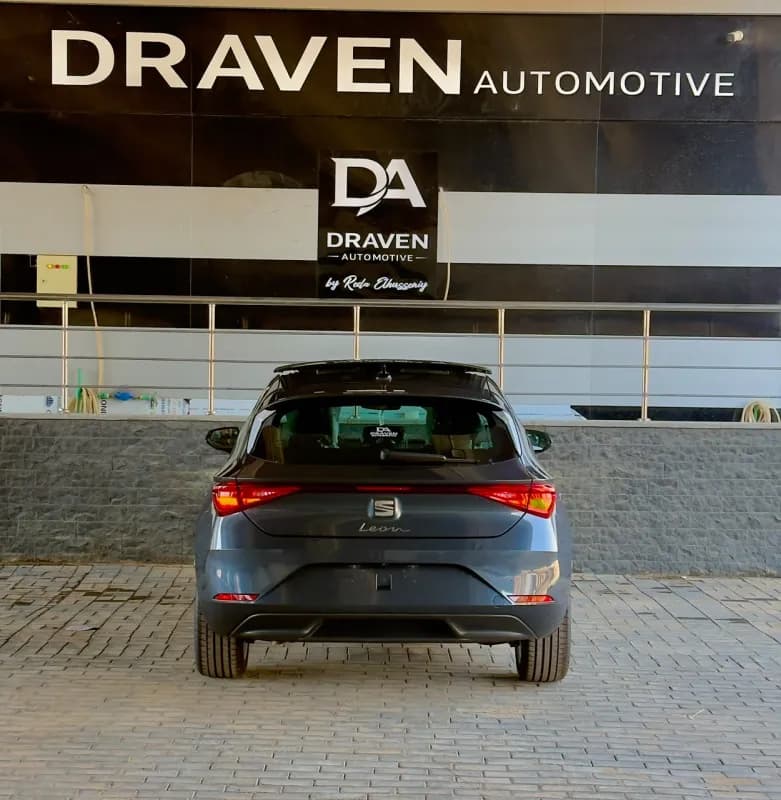 Seat Leon 2026 Advanced Gray Automatic — New