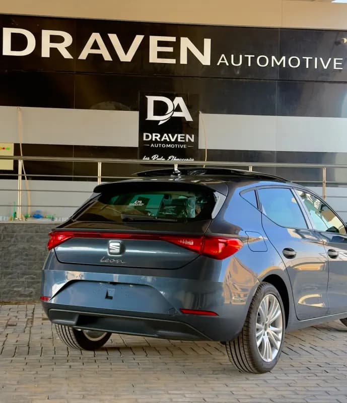 Seat Leon 2026 Advanced Gray Automatic — New