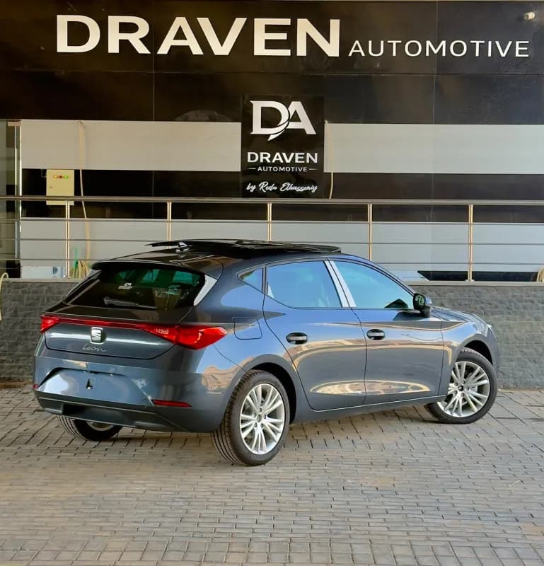 Seat Leon 2026 Advanced Gray Automatic — New