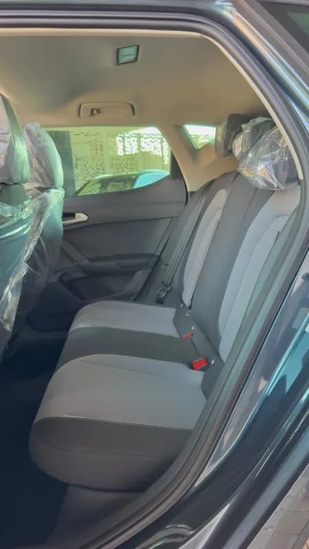 Seat Leon 2026 Advanced Gray Automatic — New