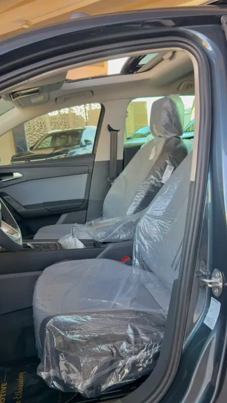 Seat Leon 2026 Advanced Gray Automatic — New