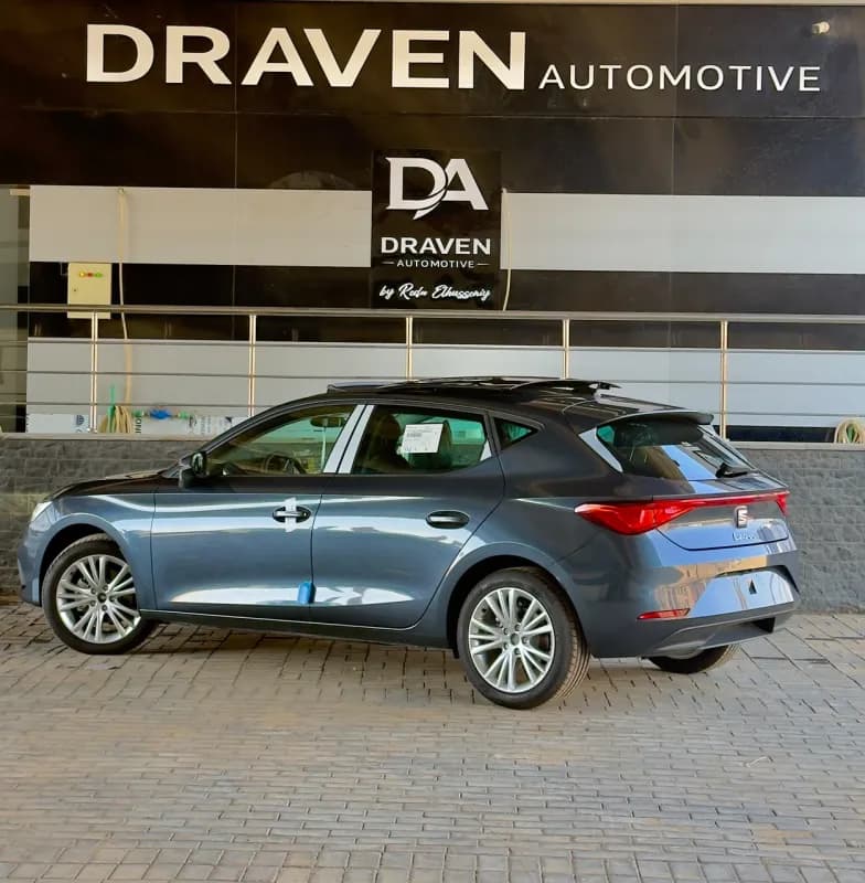 Seat Leon 2026 Advanced Gray Automatic — New