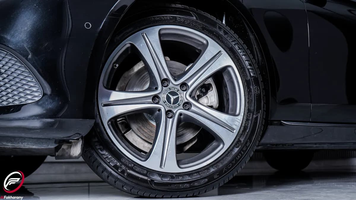 Mercedes-Benz E180 2018 Avengarde Black Automatic — Used