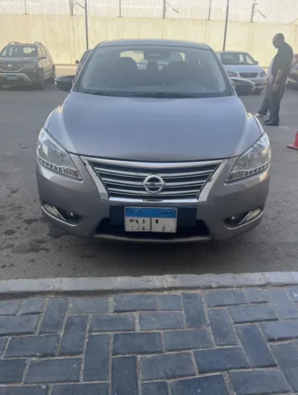 Nissan Sentra 2019 Premium Gray Automatic — Used