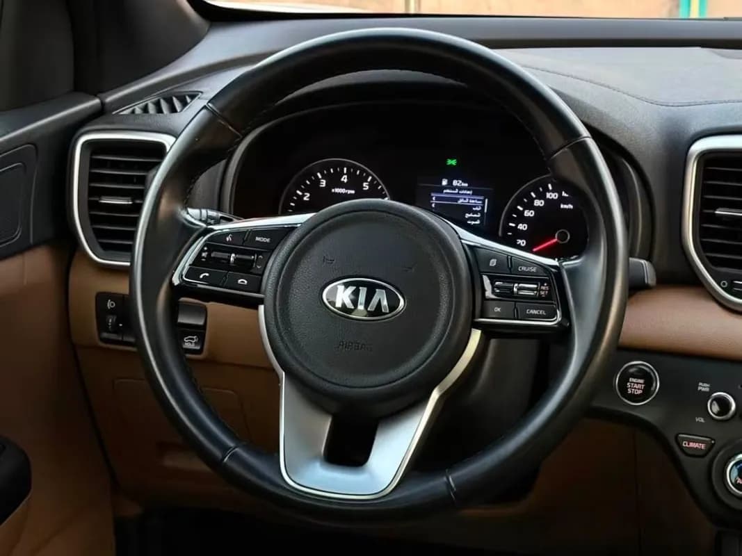 Kia Sportage 2021 topline White Automatic — Used