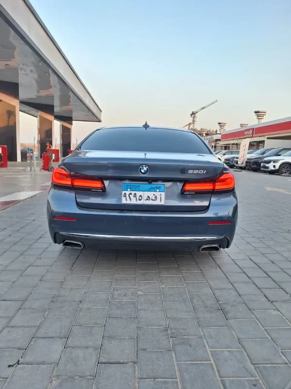 BMW 520i 2023 Luxury Navy Blue Automatic — Used