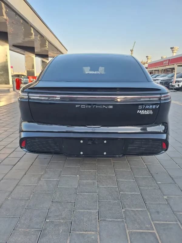 فورسينج اس ٧ 2027 ريف أسود أوتوماتيك — جديدة