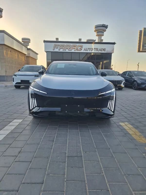 فورسينج اس ٧ 2027 ريف أسود أوتوماتيك — جديدة