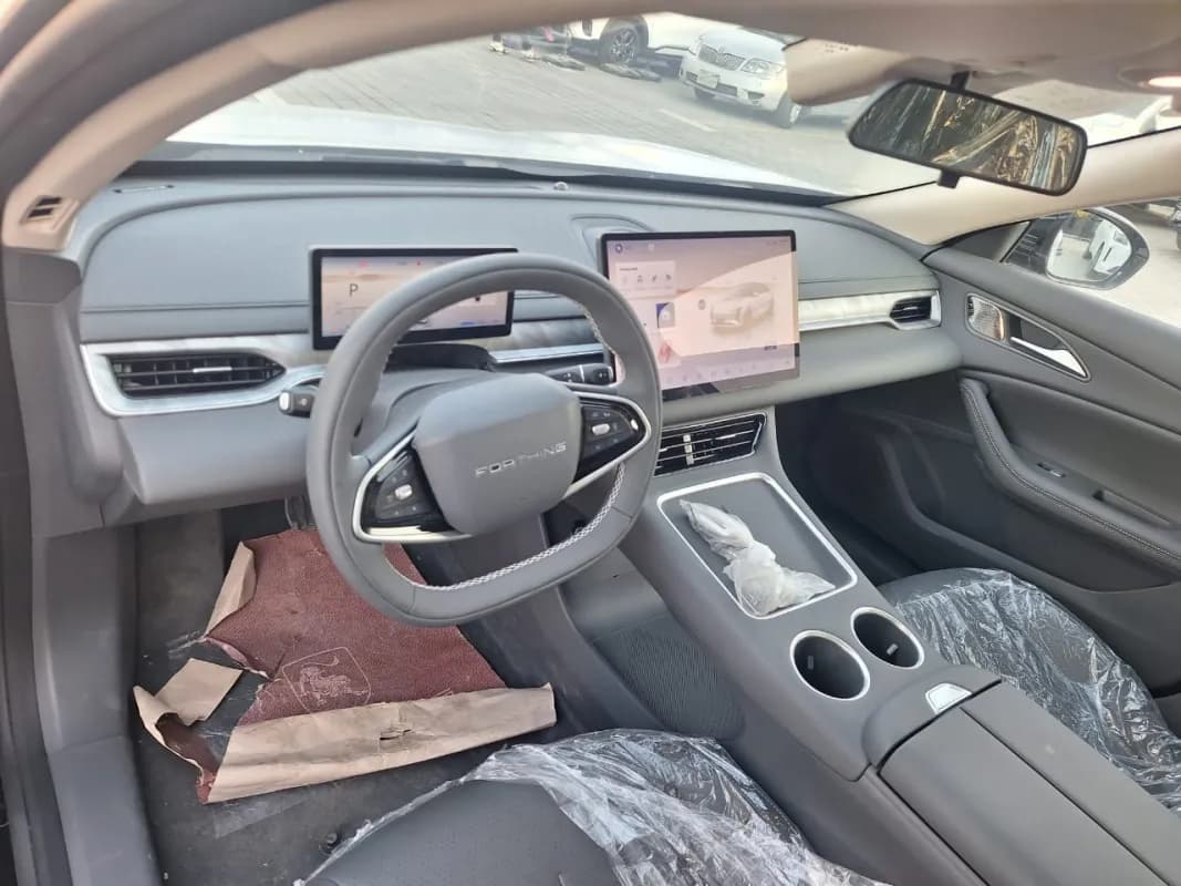 فورسينج اس ٧ 2027 ريف أسود أوتوماتيك — جديدة
