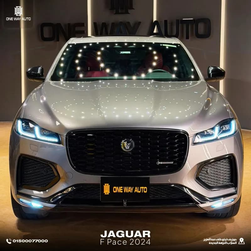 جاكوار اي باس 2024 R-Dynamic S رمادي أوتوماتيك — مستعملة