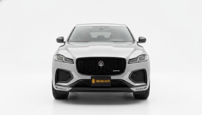 جاكوار اي باس 2024 R-Dynamic S رمادي أوتوماتيك — مستعملة