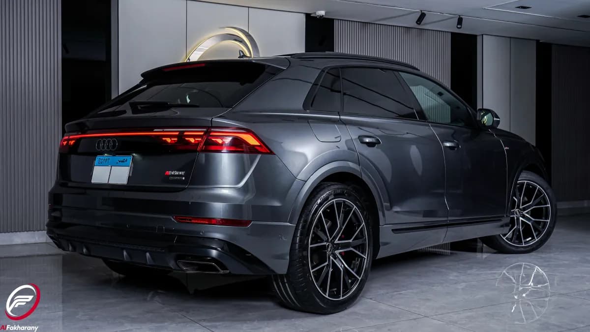 Audi Q8 2025 Sline Plus Cement Gray Automatic — Used