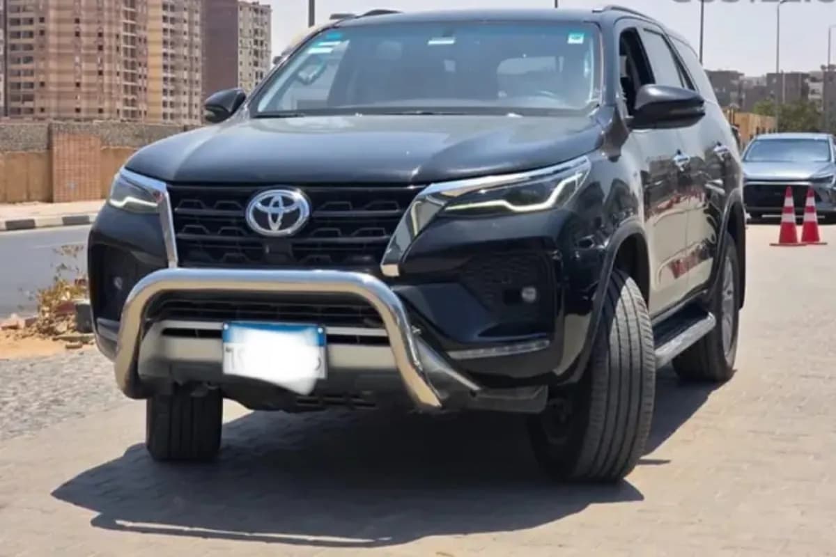 Toyota Fortuner 2024 Big motor 4000 Black Automatic — Used