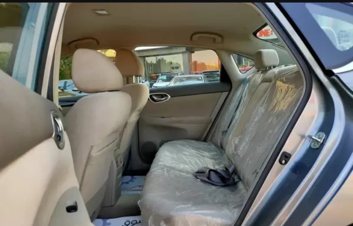 Nissan Sentra 2026 Highline Gray Automatic — Used