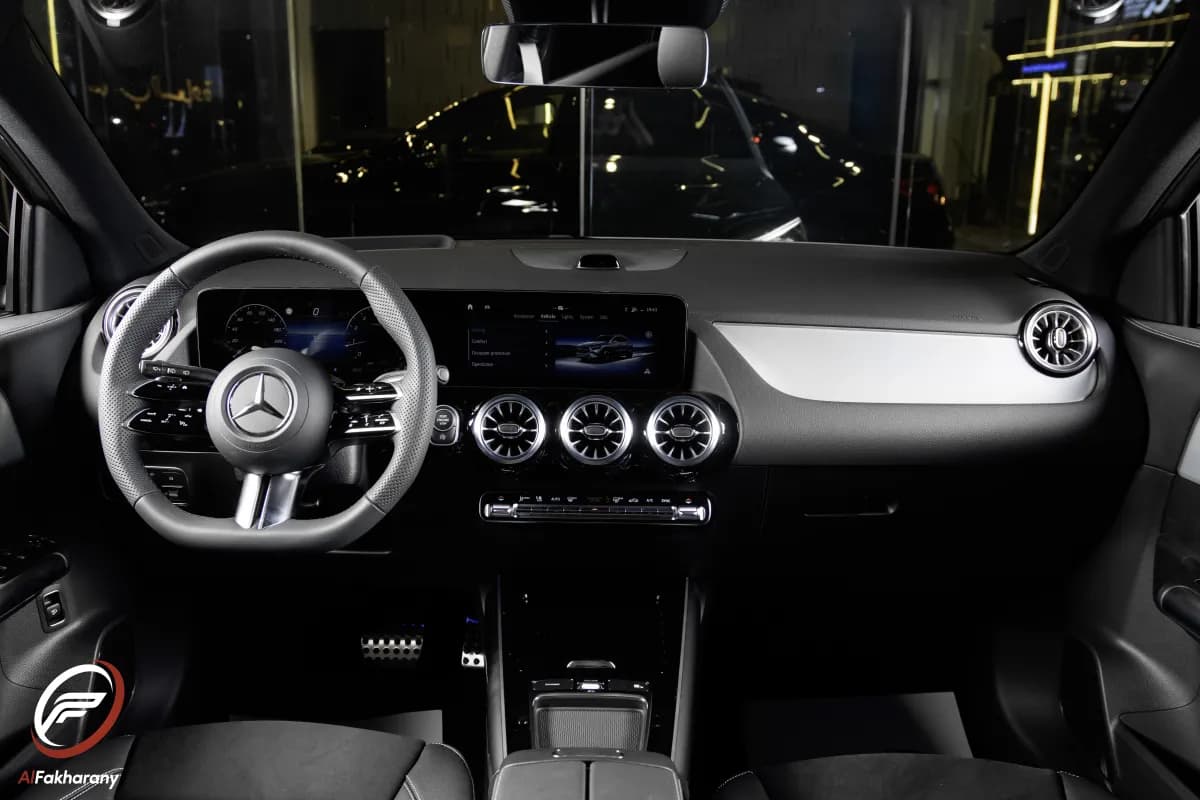 مرسيدس بنز GLA 200 2027 ايه ام جي رمادي ناردو أوتوماتيك — جديدة
