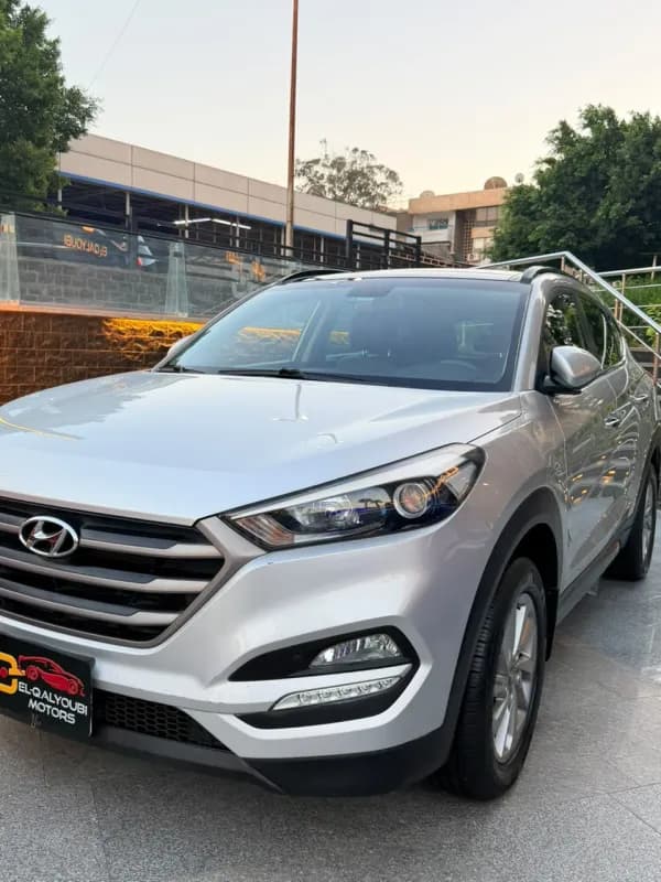 Hyundai Tucson 2017 Top line Silver Automatic — Used