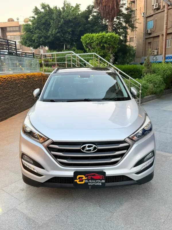 Hyundai Tucson 2017 Top line Silver Automatic — Used
