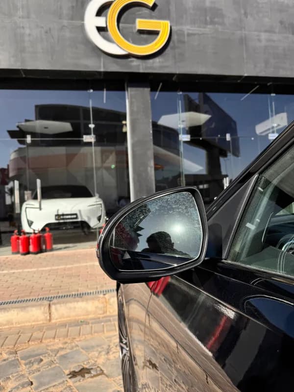 مرسيدس بنز C200 2026 بريميوم بلس أسود أوتوماتيك — جديدة