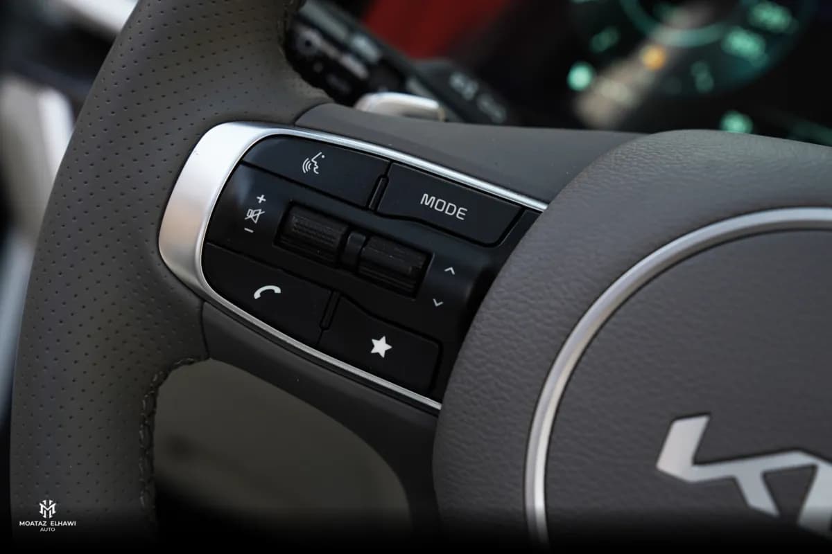 Kia Sportage 2025 topline White Automatic — New