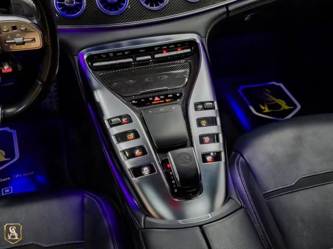 مرسيدس بنز GT53 2021 ايه ام جي أزرق أوتوماتيك — مستعملة